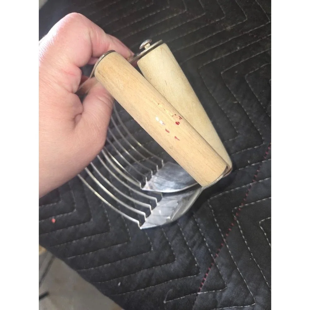 Vintage EKCO USA Dough Blender Pastry Cutter Wood Handle Lot of 2 Kitchen Tools